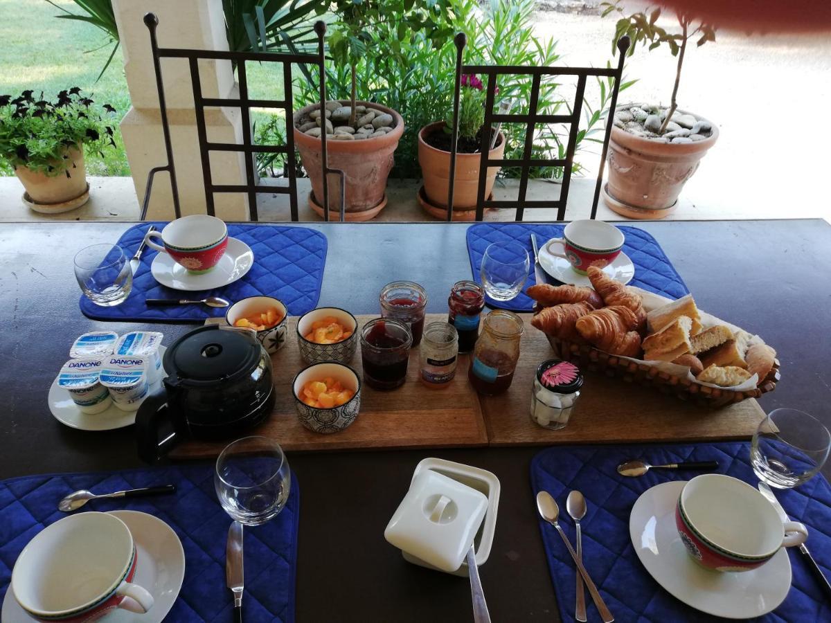 Cabannes La Goutadou Bed & Breakfast エクステリア 写真