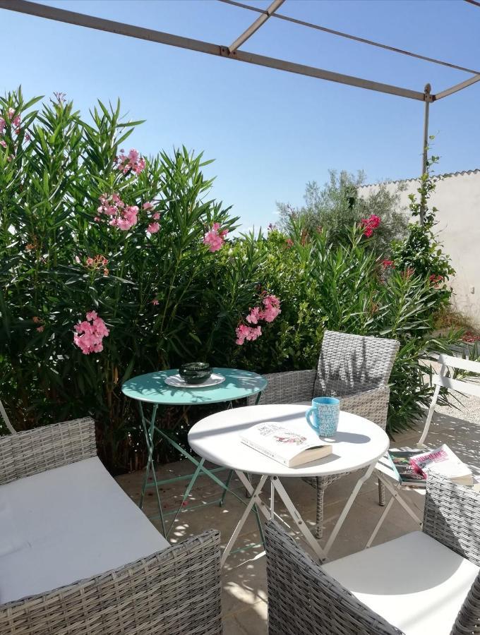 Cabannes La Goutadou Bed & Breakfast エクステリア 写真
